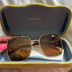 Women’s Gucci sunglasses 🔥🔥